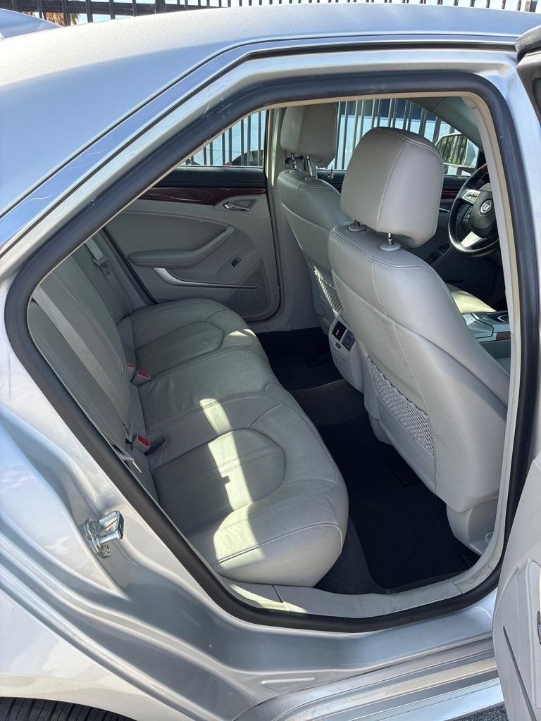 Cadillac CTS 3.0L Luxury 2011