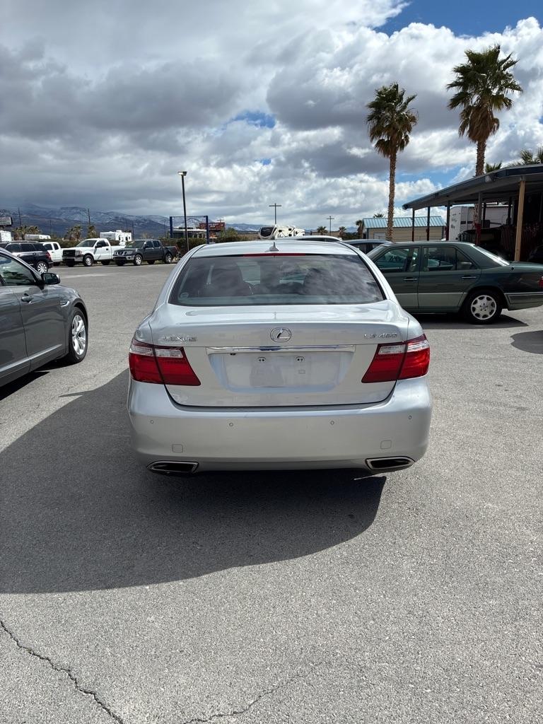 Lexus LS 460 Luxury Sedan 2008