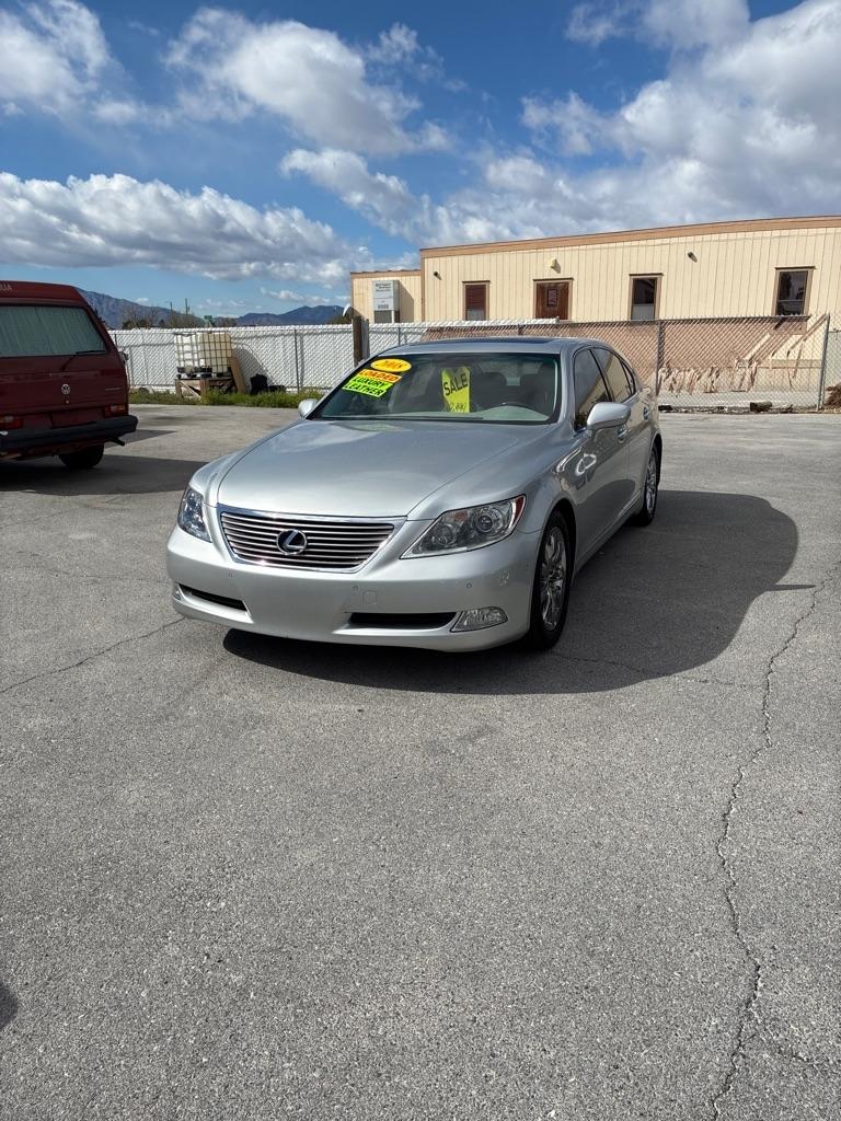 Lexus LS 460 Luxury Sedan 2008