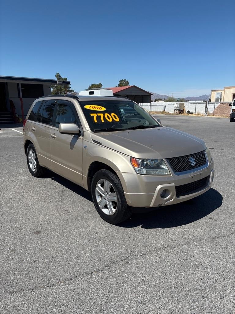 Suzuki Grand Vitara Luxury 2WD 2006