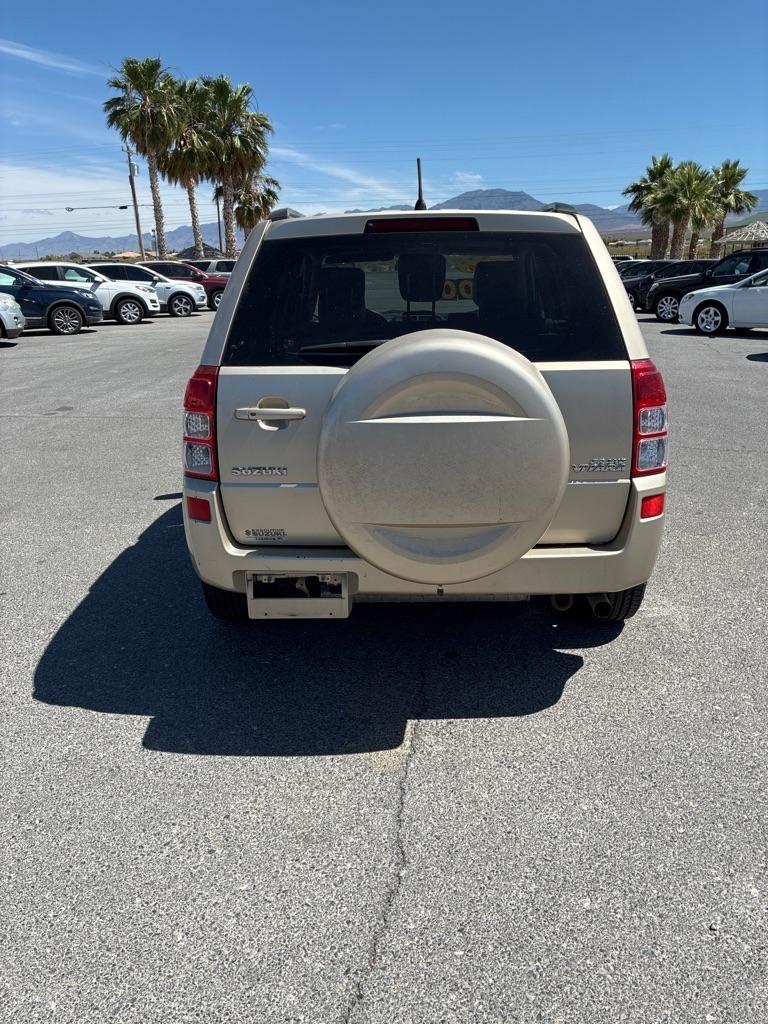 Suzuki Grand Vitara Luxury 2WD 2006