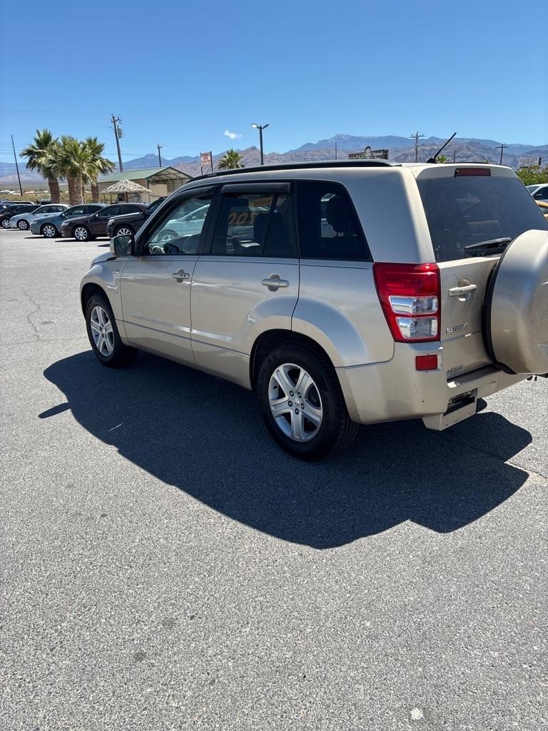 Suzuki Grand Vitara Luxury 2WD 2006