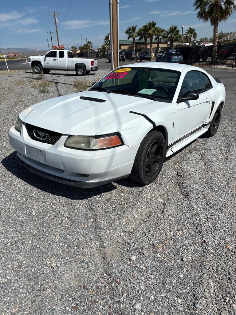 Ford Mustang Coupe 2000