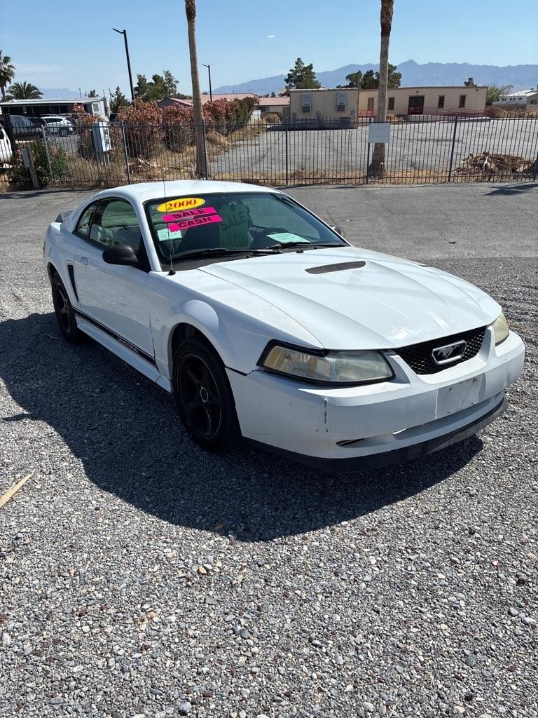 Ford Mustang Coupe 2000