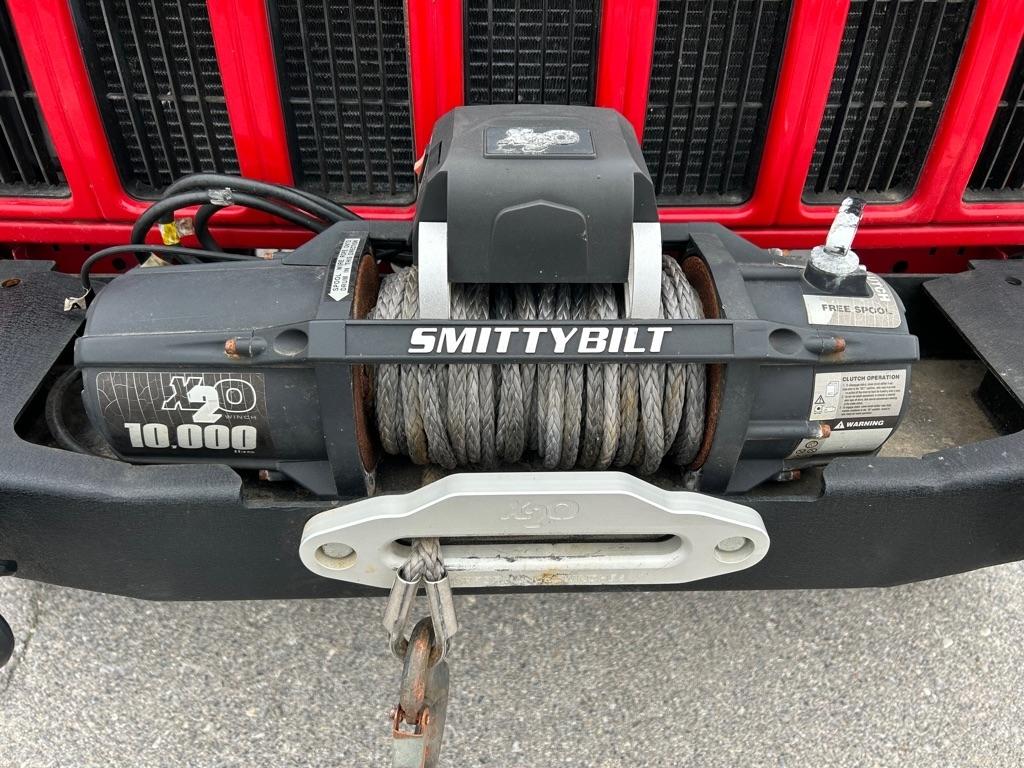 Jeep Cherokee Sport 4-Door 4WD 2000