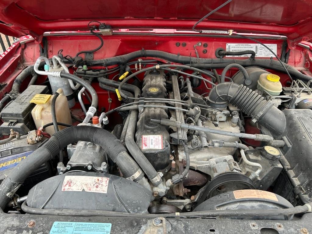 Jeep Cherokee Sport 4-Door 4WD 2000