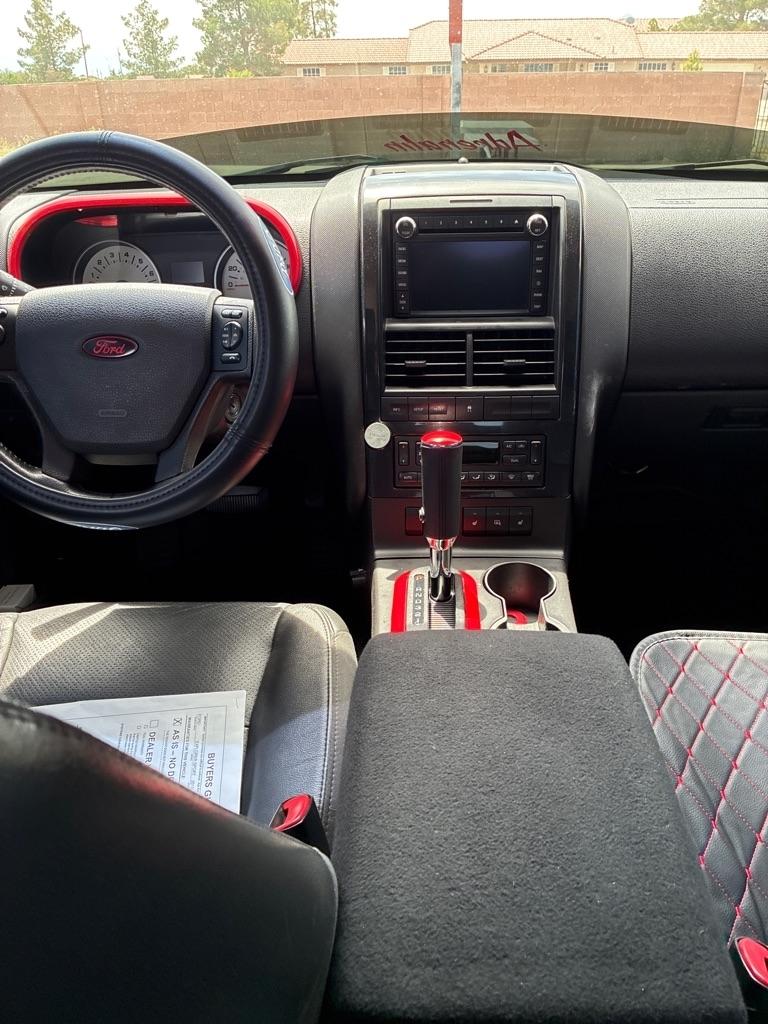 Ford Explorer Sport Trac Limited 4.0L 2WD 2010