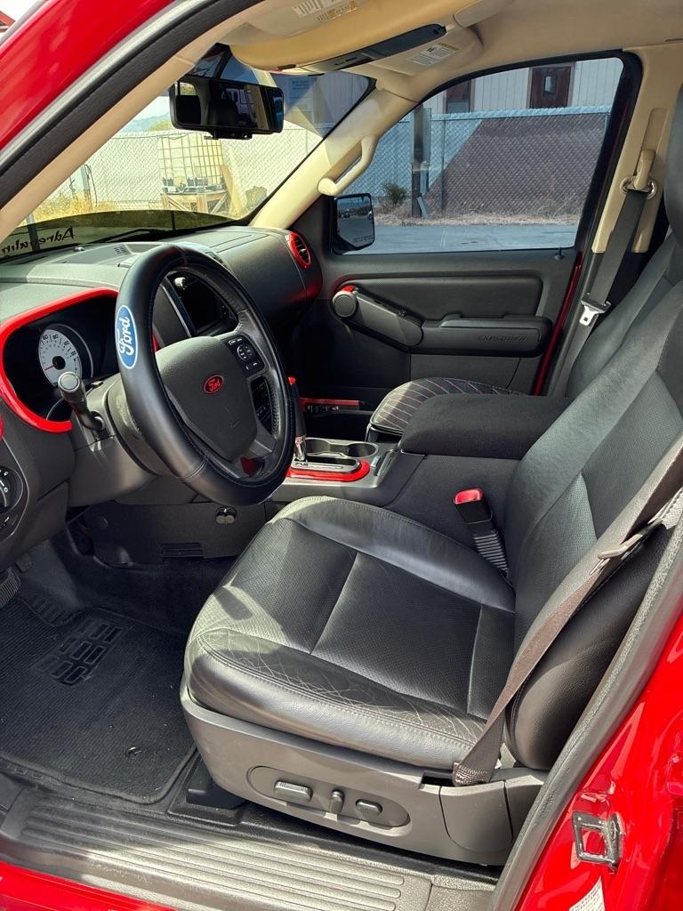 Ford Explorer Sport Trac Limited 4.0L 2WD 2010