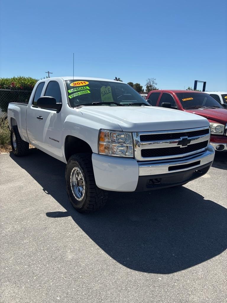 Chevrolet Silverado 1500 LS Extended Cab 4WD 2011