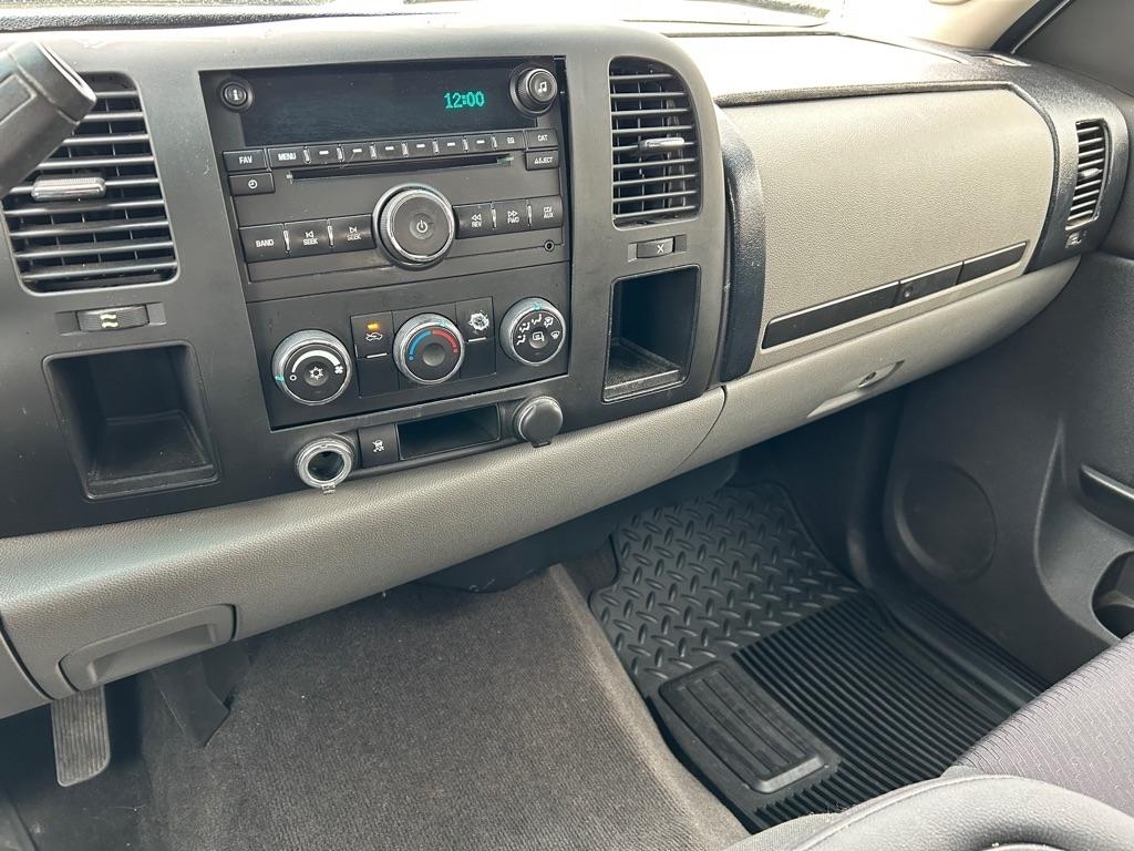 Chevrolet Silverado 1500 LS Crew Cab Short Box 2WD 2011