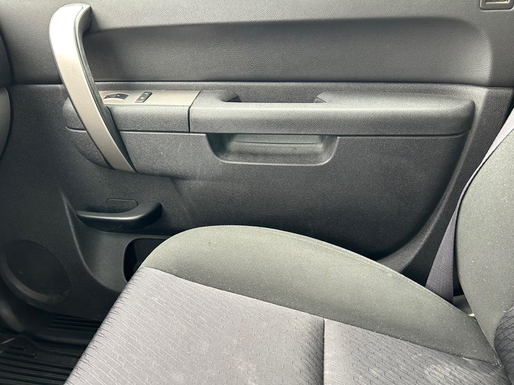 Chevrolet Silverado 1500 LS Crew Cab Short Box 2WD 2011