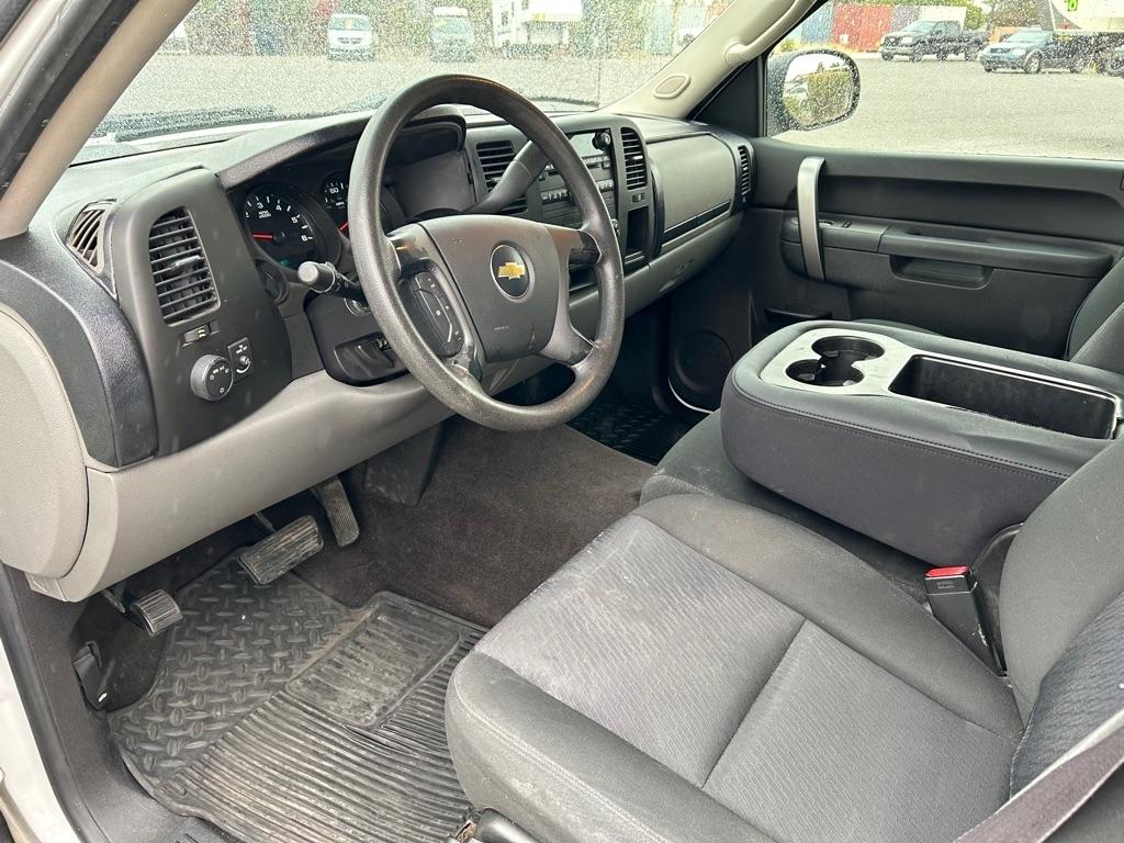 Chevrolet Silverado 1500 LS Crew Cab Short Box 2WD 2011