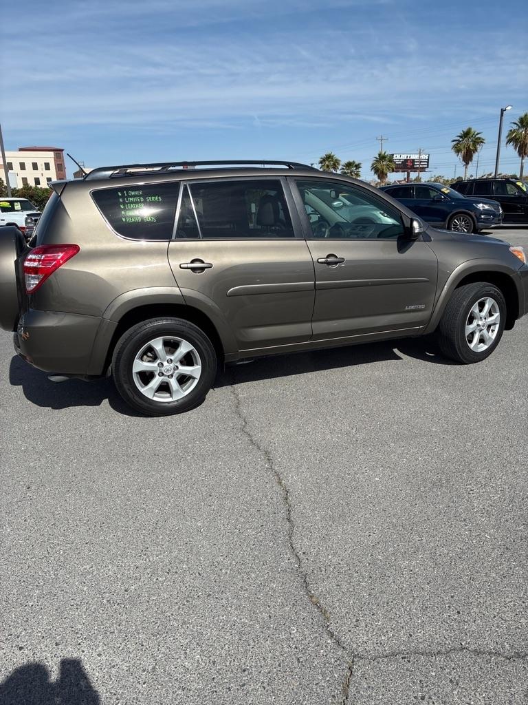 Toyota RAV4 Limited V6 2WD 2012