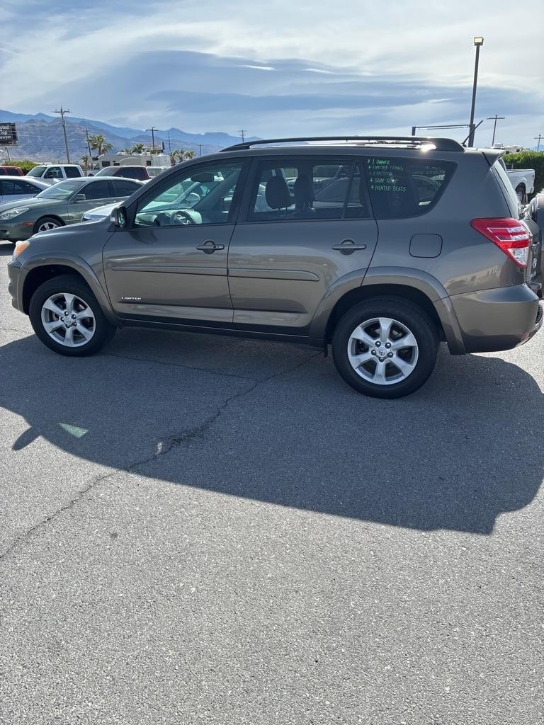 Toyota RAV4 Limited V6 2WD 2012