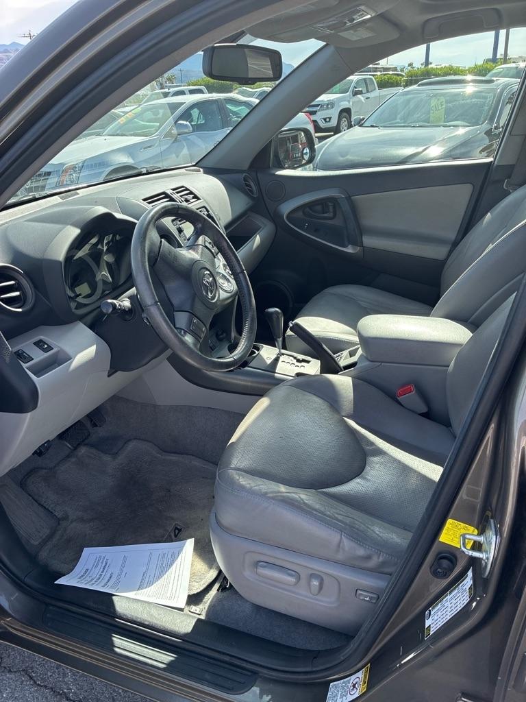 Toyota RAV4 Limited V6 2WD 2012