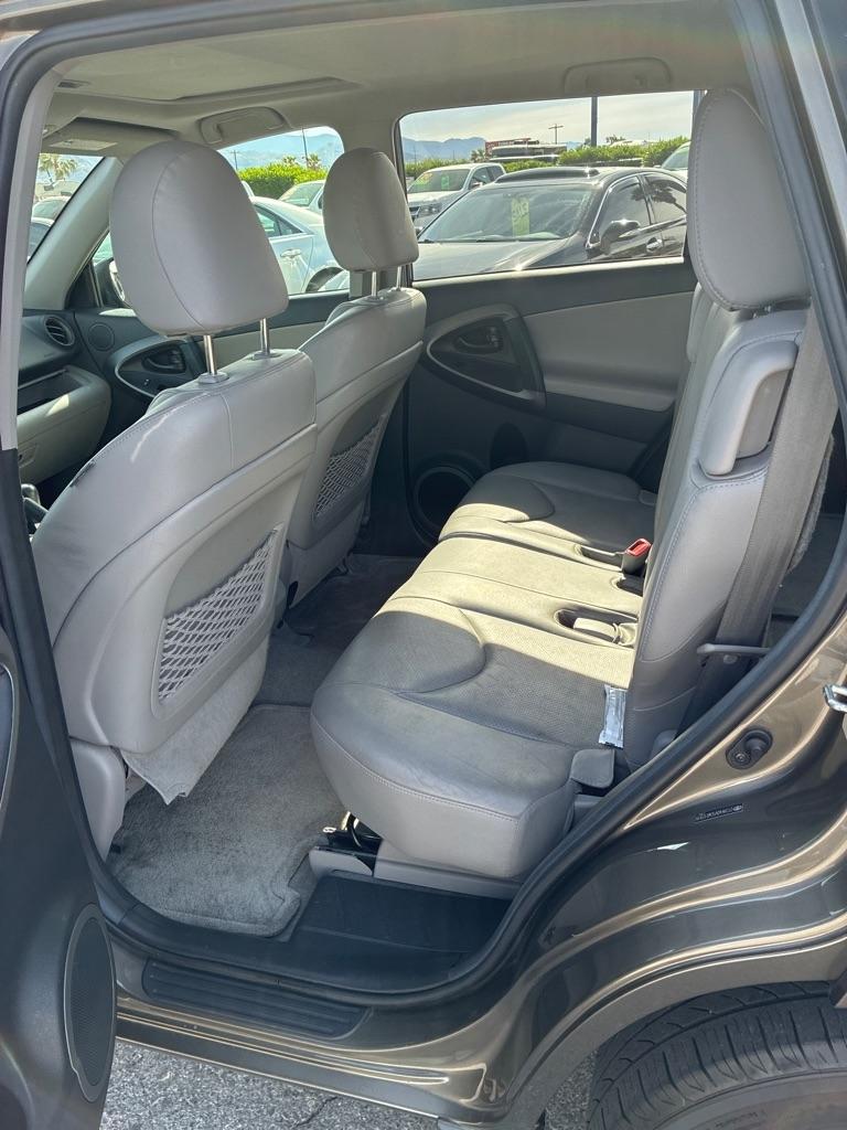 Toyota RAV4 Limited V6 2WD 2012