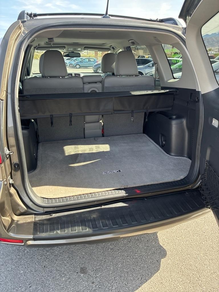 Toyota RAV4 Limited V6 2WD 2012