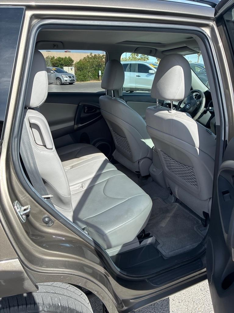 Toyota RAV4 Limited V6 2WD 2012