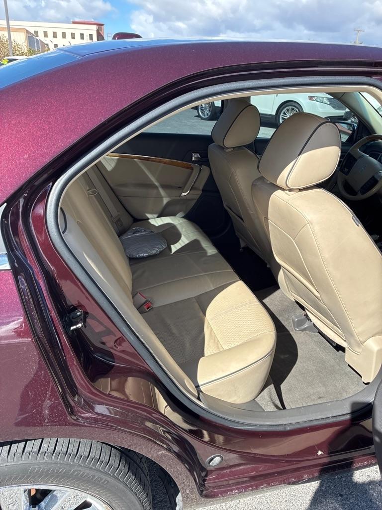 Lincoln MKZ FWD 2011