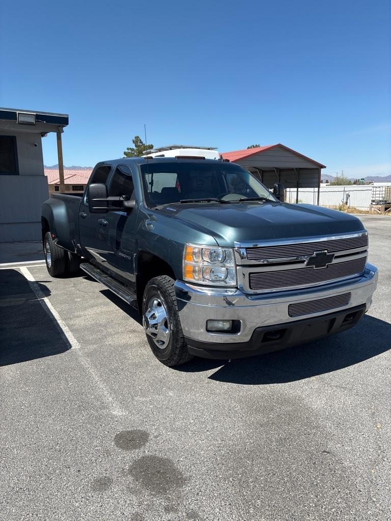 Chevrolet Silverado 3500HD LTZ Crew Cab  4WD 2011