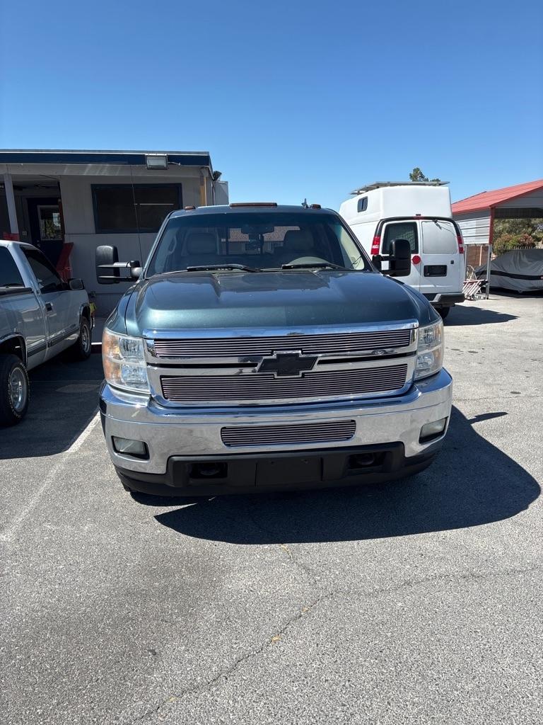 Chevrolet Silverado 3500HD LTZ Crew Cab  4WD 2011