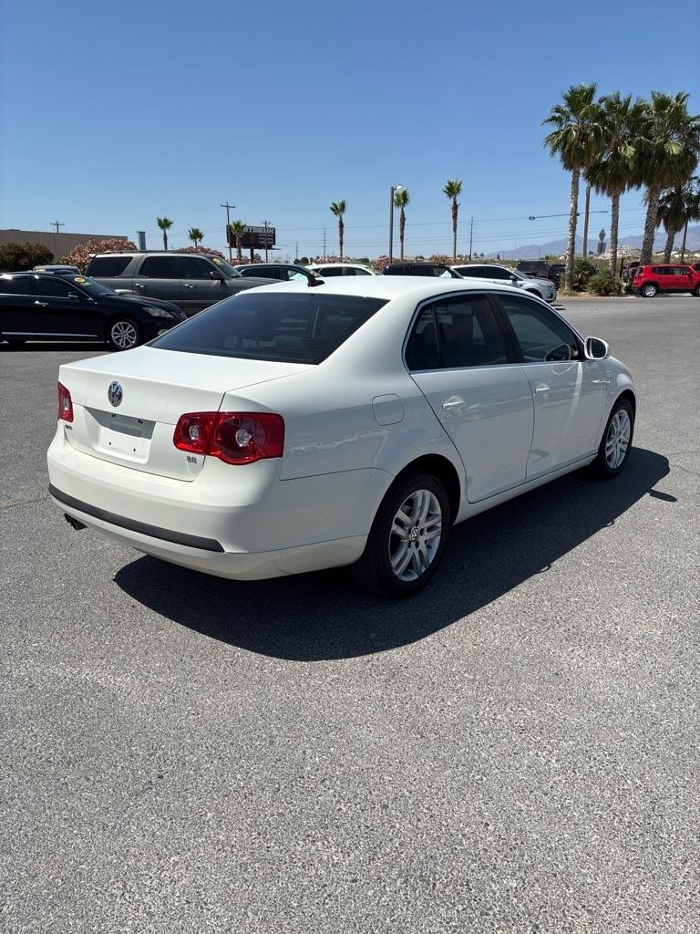 Volkswagen Jetta 2.5L w/ Pkg. 1 & Sunroof 2007