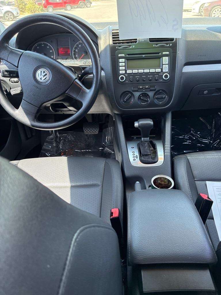 Volkswagen Jetta 2.5L w/ Pkg. 1 & Sunroof 2007