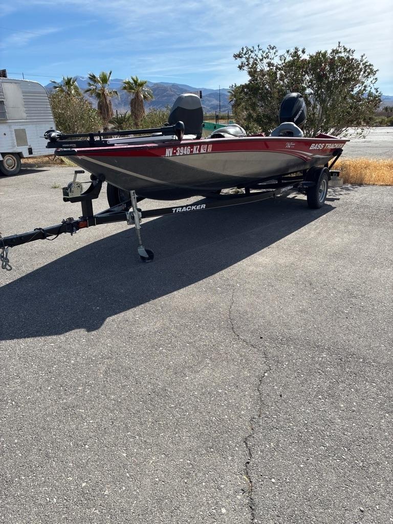 Tracker Bass Tracker Classic XL  2012