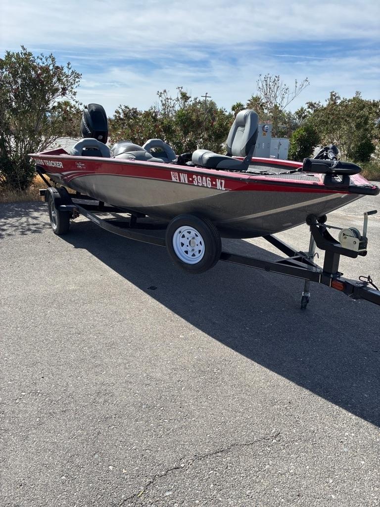 Tracker Bass Tracker Classic XL  2012