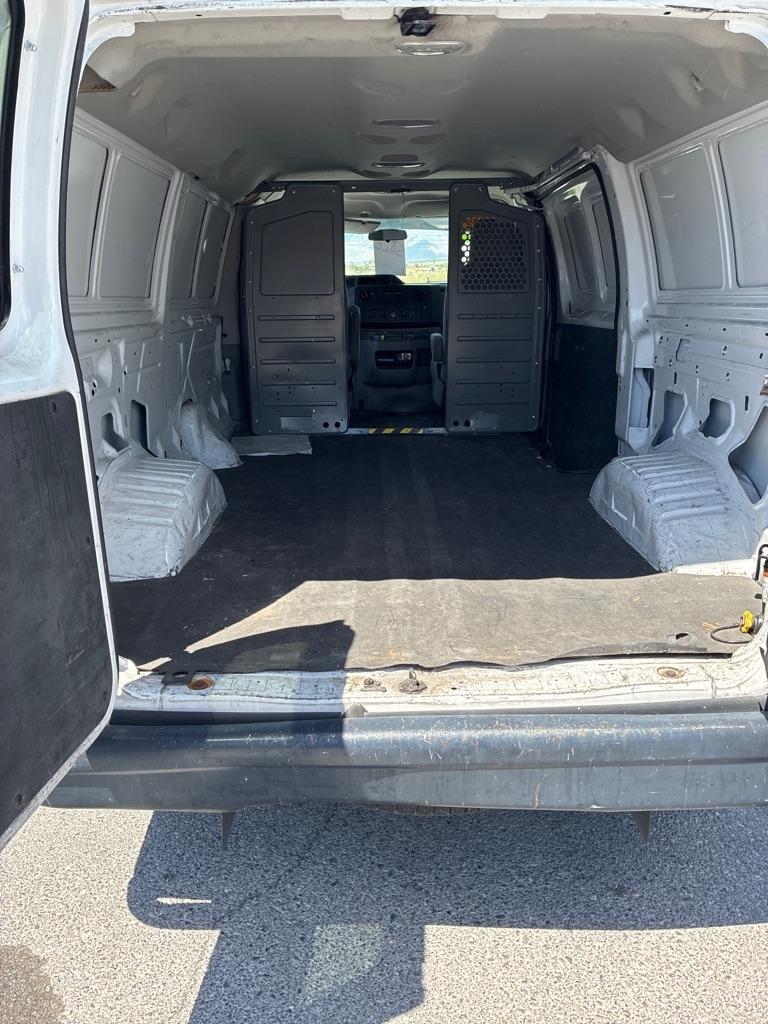 Ford Econoline E-150 2012