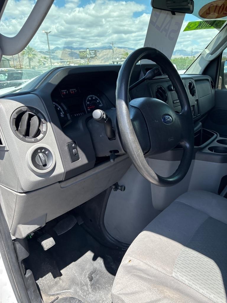 Ford Econoline E-150 2012