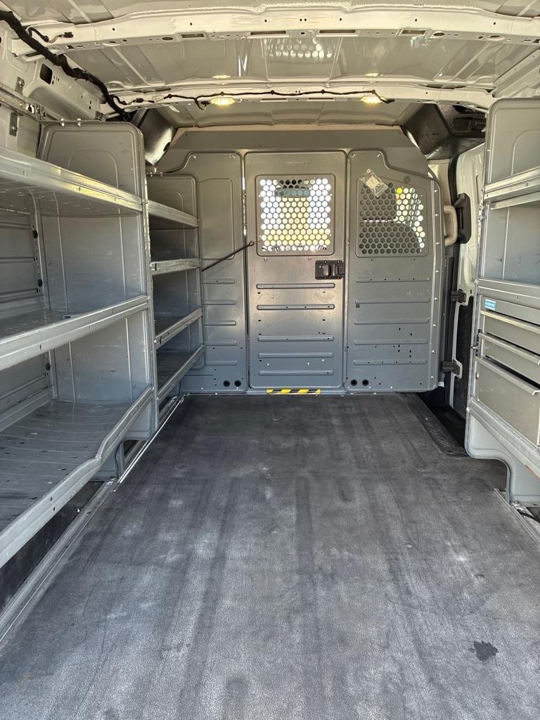 Ford Transit 150 Van Low Roof w/Sliding Pass. 130-in. WB 2017