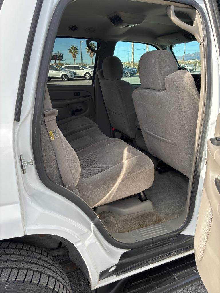 Chevrolet Tahoe 2WD 2004