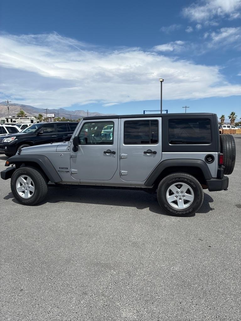 Jeep Wrangler JK Unlimited Sport 4WD 2018