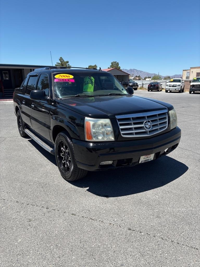 Cadillac Escalade EXT Sport Utility Truck 2006