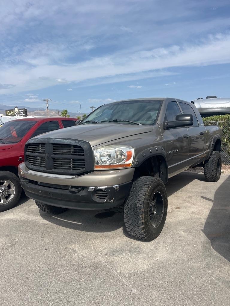 Dodge Ram 2500 Laramie Mega Cab 4WD 2006