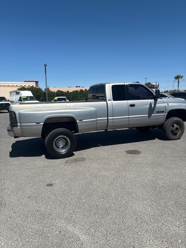 Dodge Ram 3500 Quad Cab Long Bed 4WD 2001