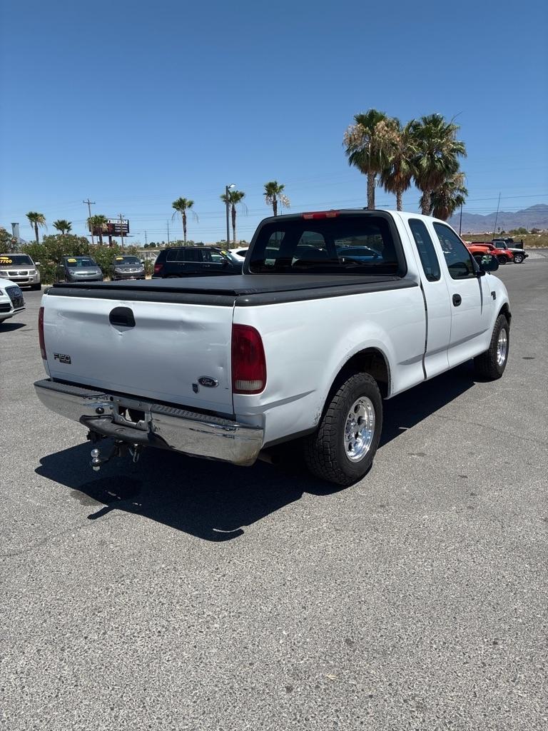 Ford F-150 XL SuperCab 2WD 2003