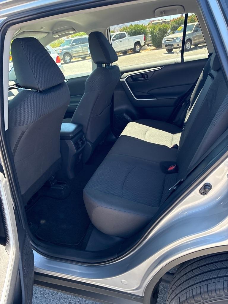 Toyota RAV4 LE AWD 2024