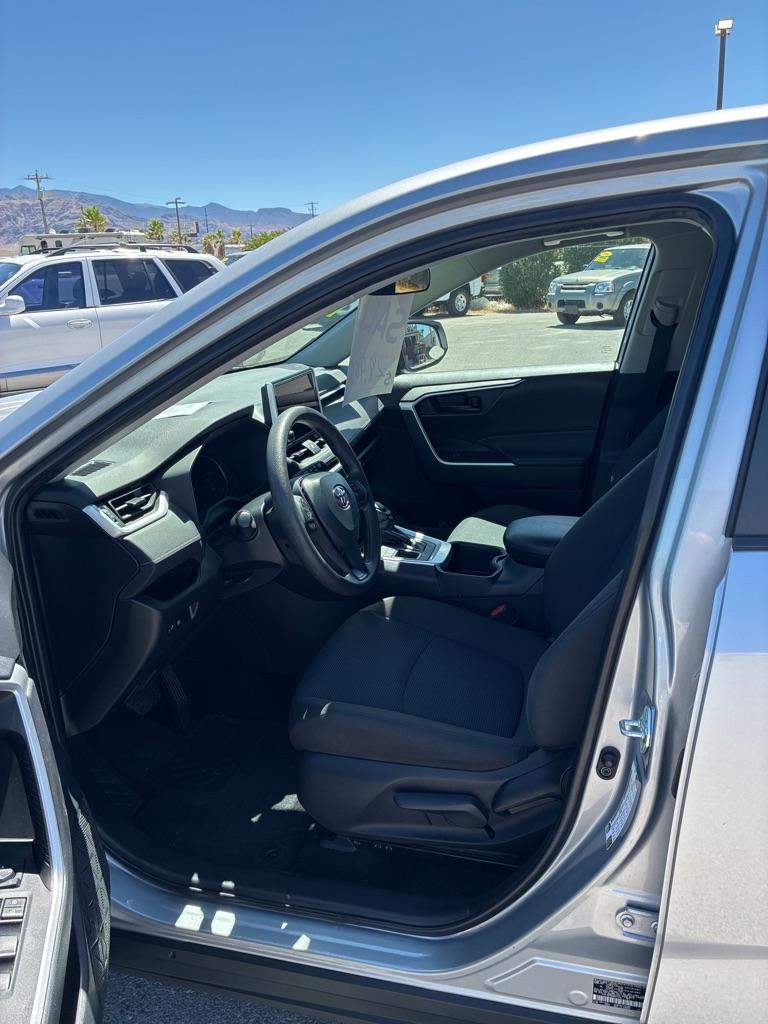 Toyota RAV4 LE AWD 2024