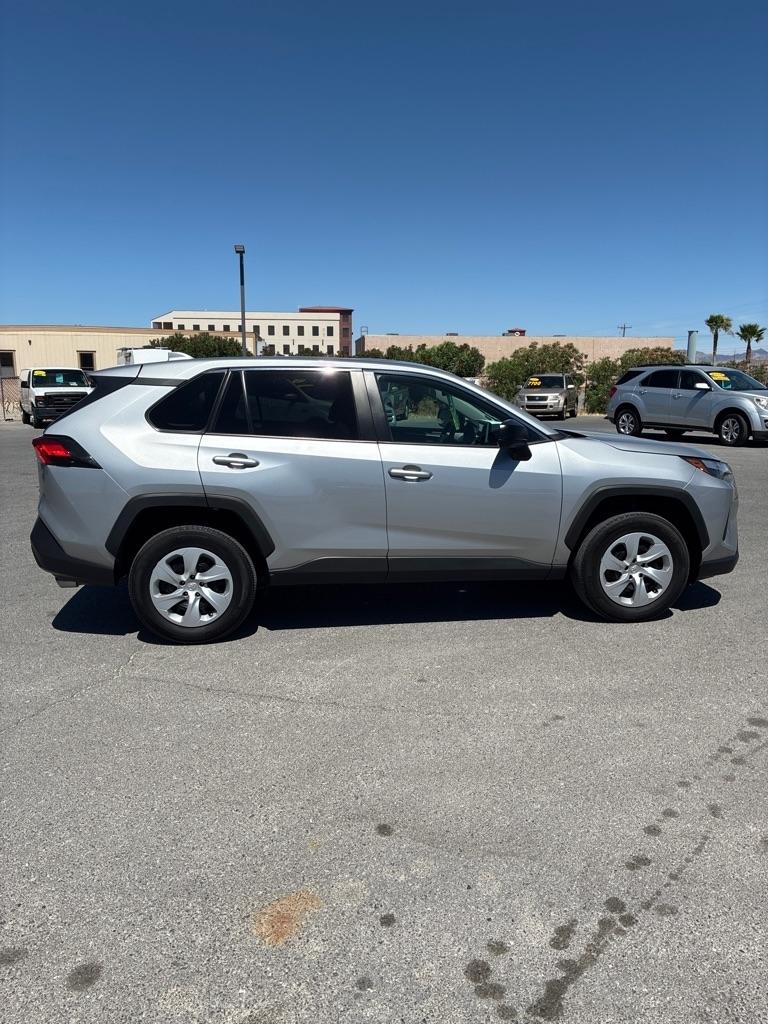 Toyota RAV4 LE AWD 2024