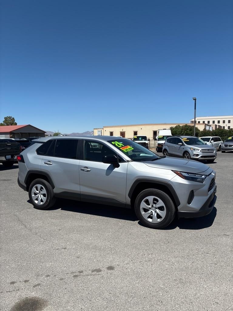 Toyota RAV4 LE AWD 2024