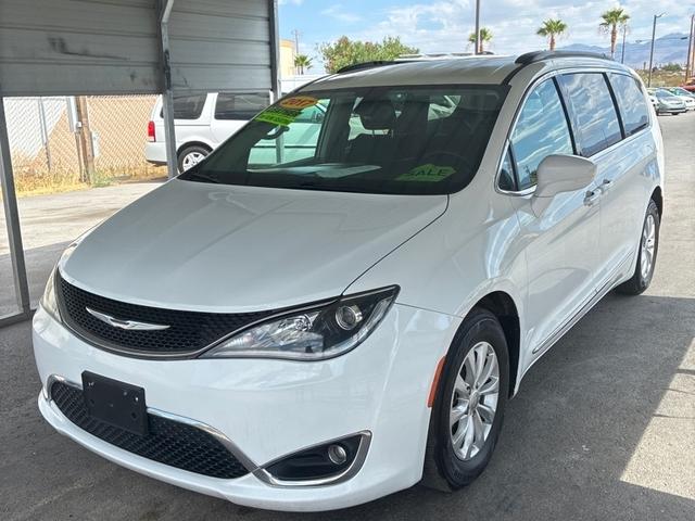2017 Chrysler Pacifica Touring L FWD