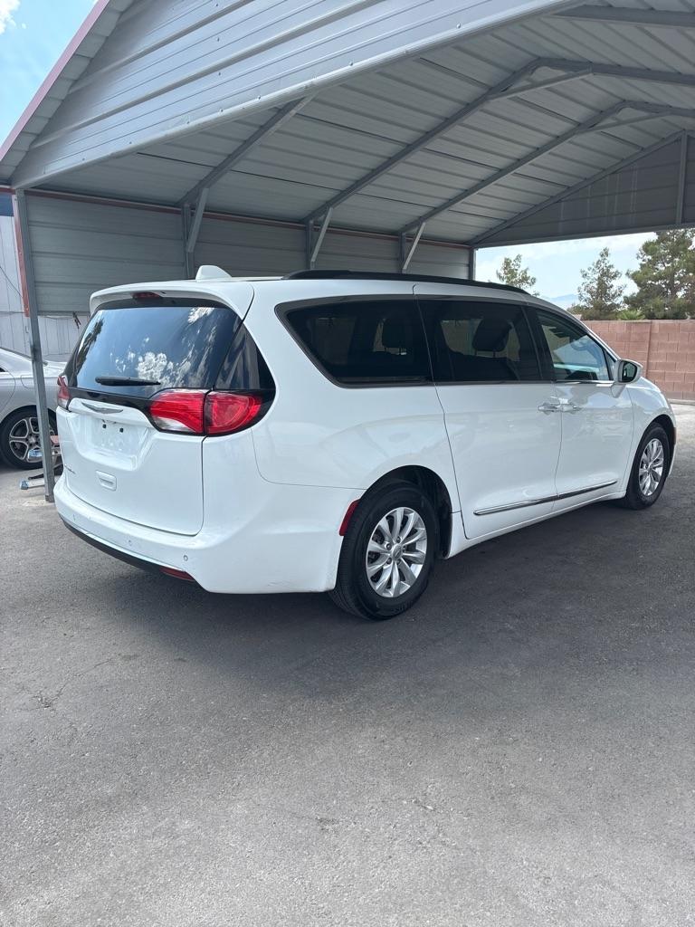 Chrysler Pacifica Touring-L 2017