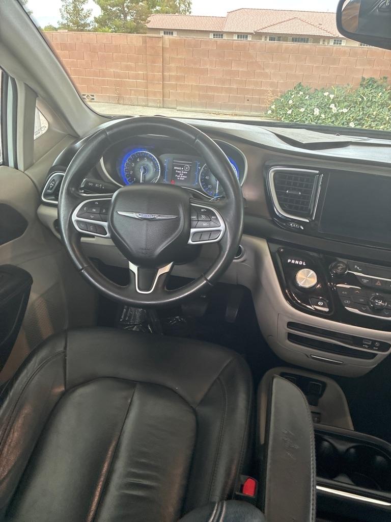 Chrysler Pacifica Touring-L 2017