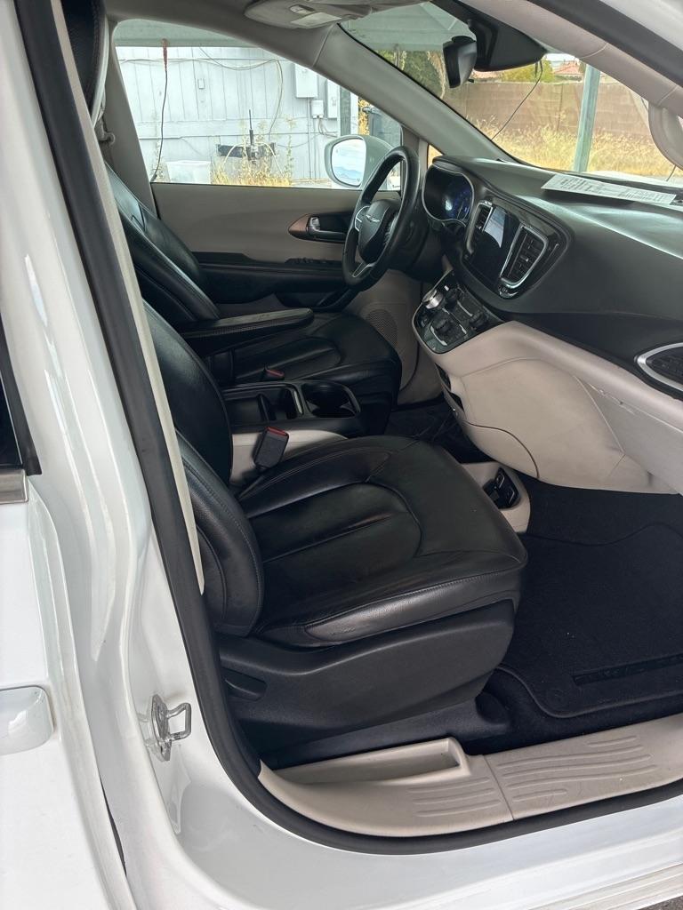 Chrysler Pacifica Touring-L 2017