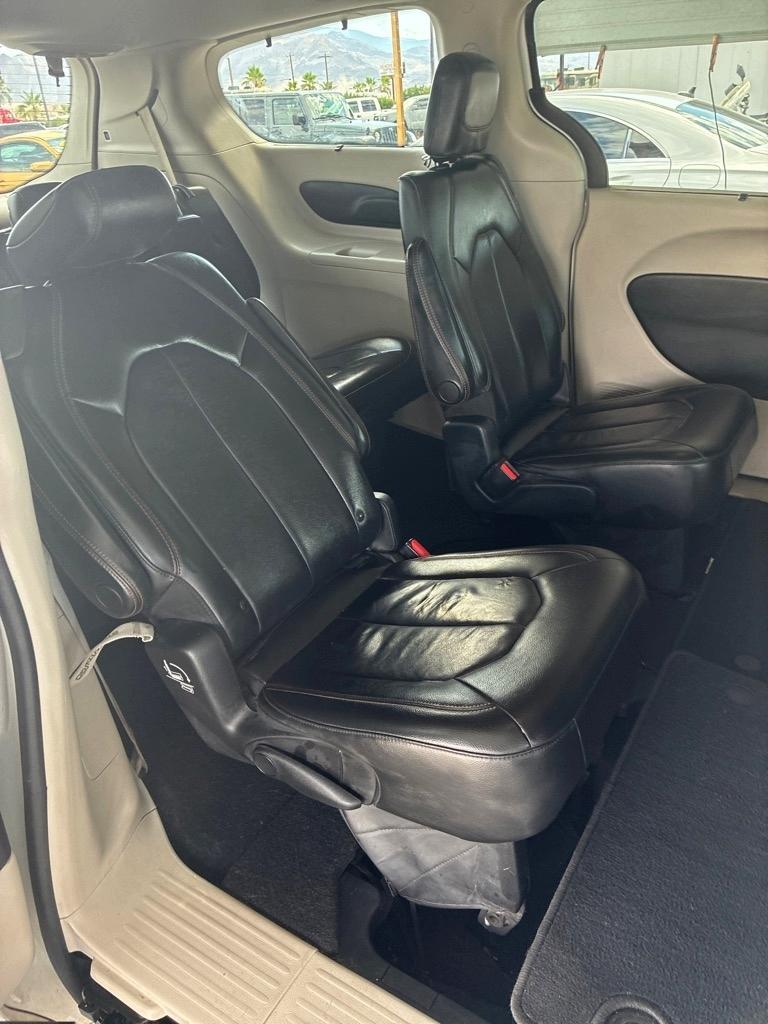 Chrysler Pacifica Touring-L 2017