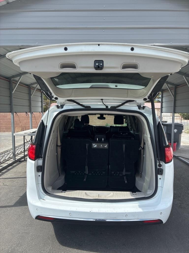 Chrysler Pacifica Touring-L 2017