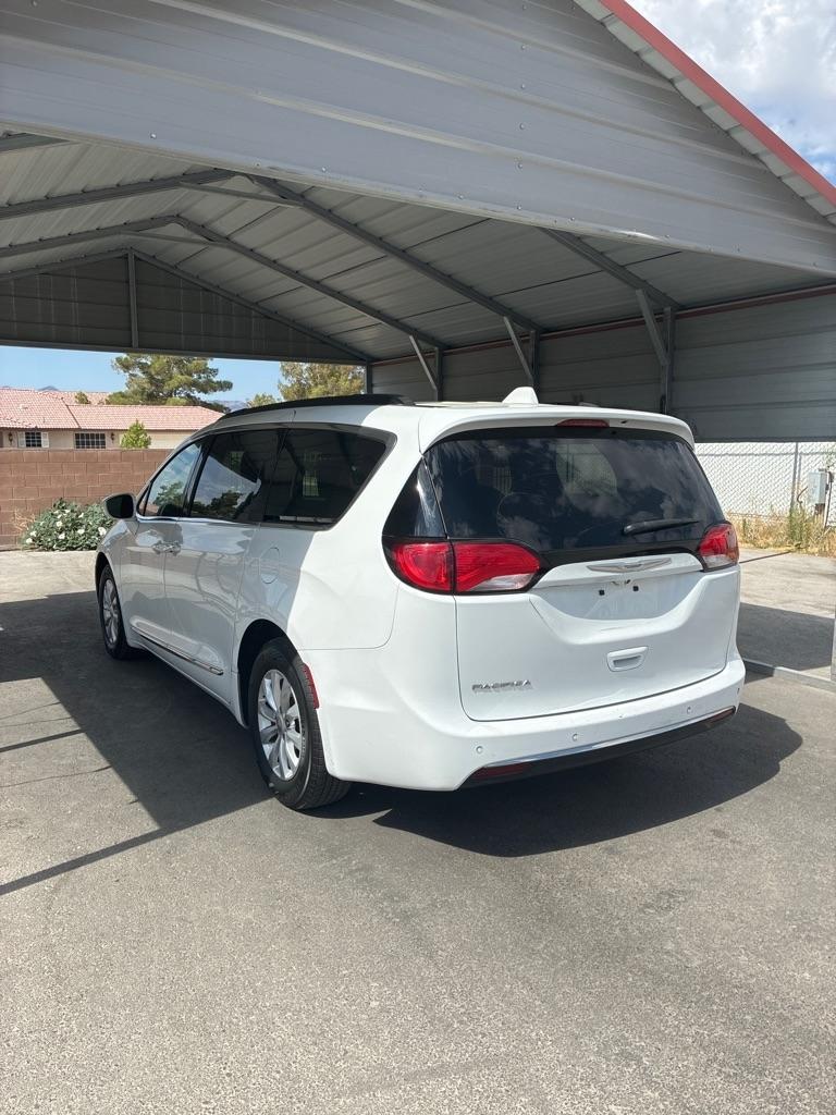 Chrysler Pacifica Touring-L 2017