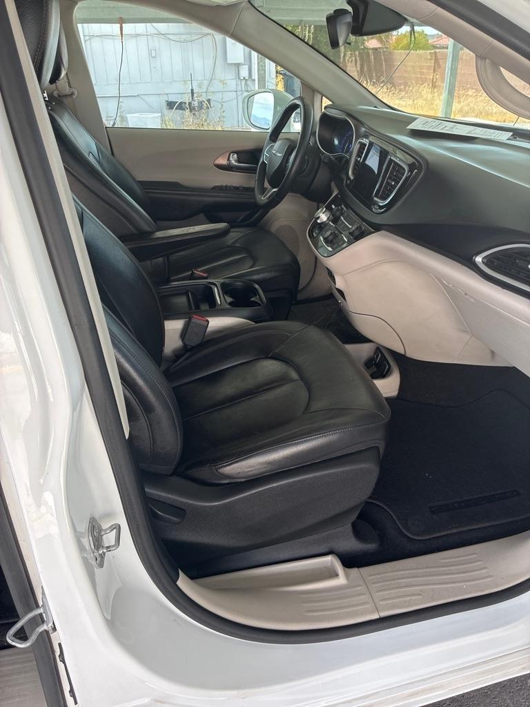 Chrysler Pacifica Touring-L 2017